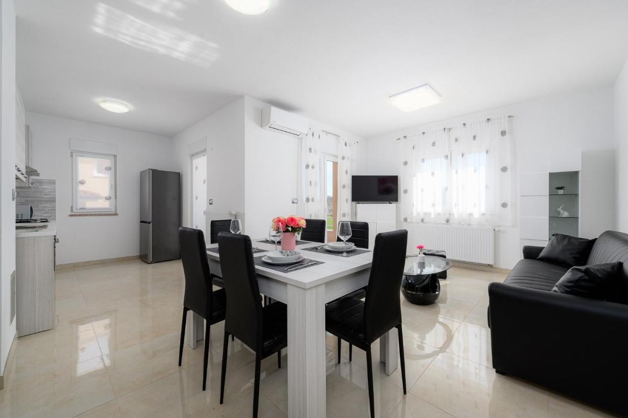 Stancija Amoroso Porec Apartments Εξωτερικό φωτογραφία